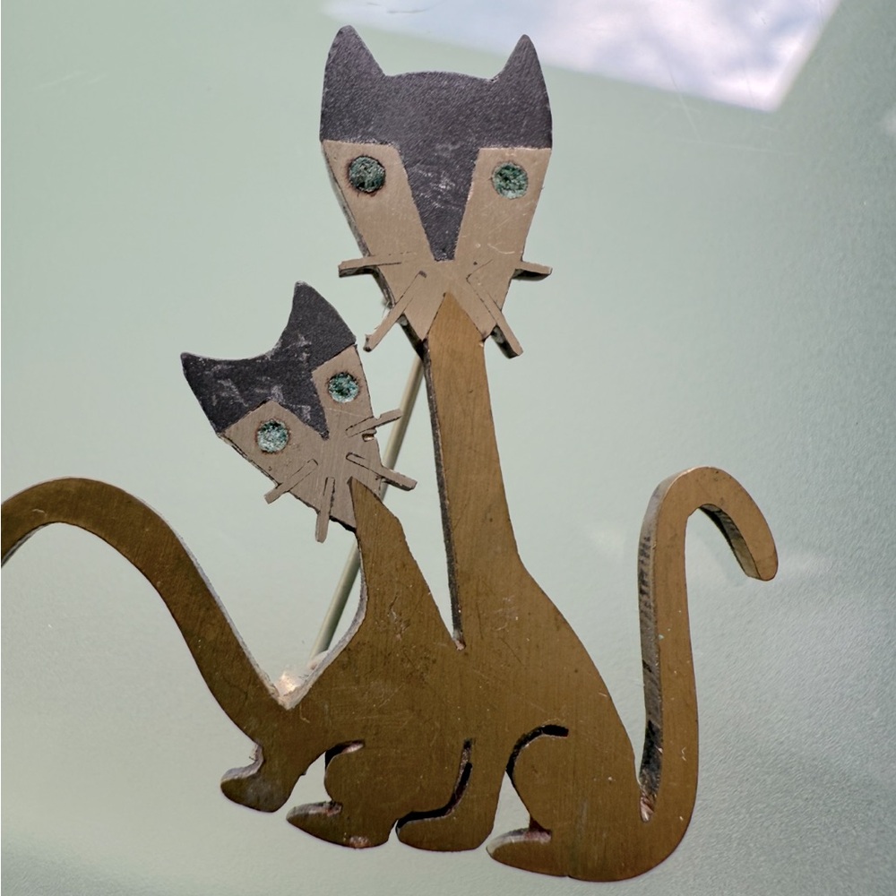 Vintage cat pin
